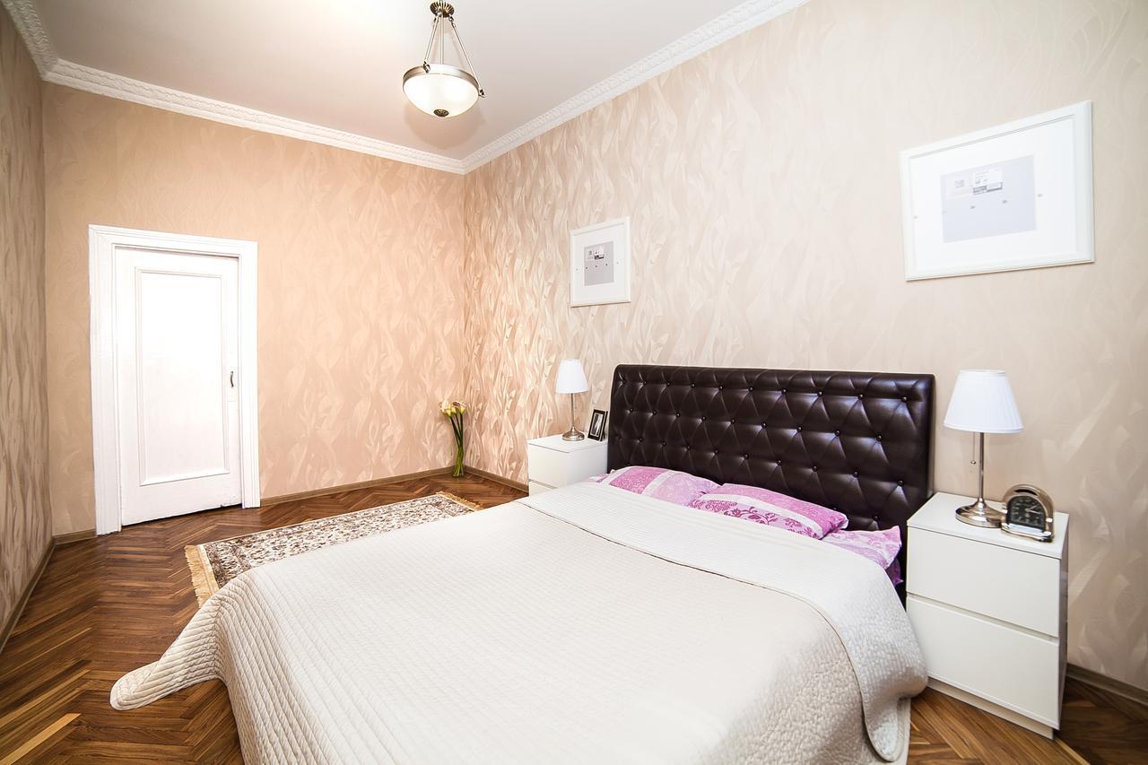 Apartment Lenina 3 Minsk Dış mekan fotoğraf