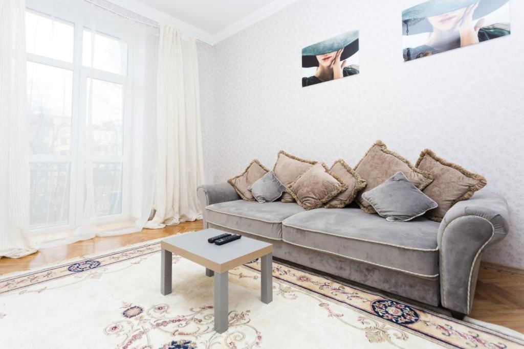 Apartment Lenina 3 Minsk Dış mekan fotoğraf