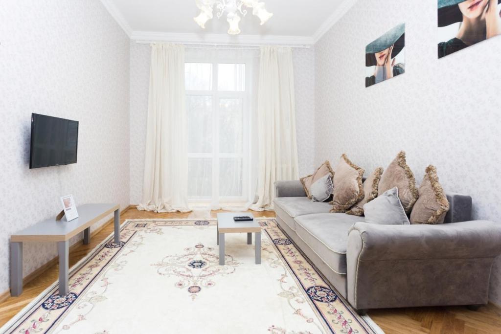 Apartment Lenina 3 Minsk Dış mekan fotoğraf